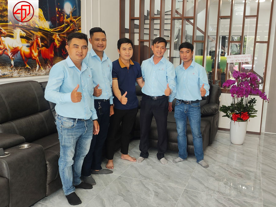 Bàn giao căn nhà phố 1 trệt 2 lầu mái thái nhà anh Tịnh ở Bình Dương