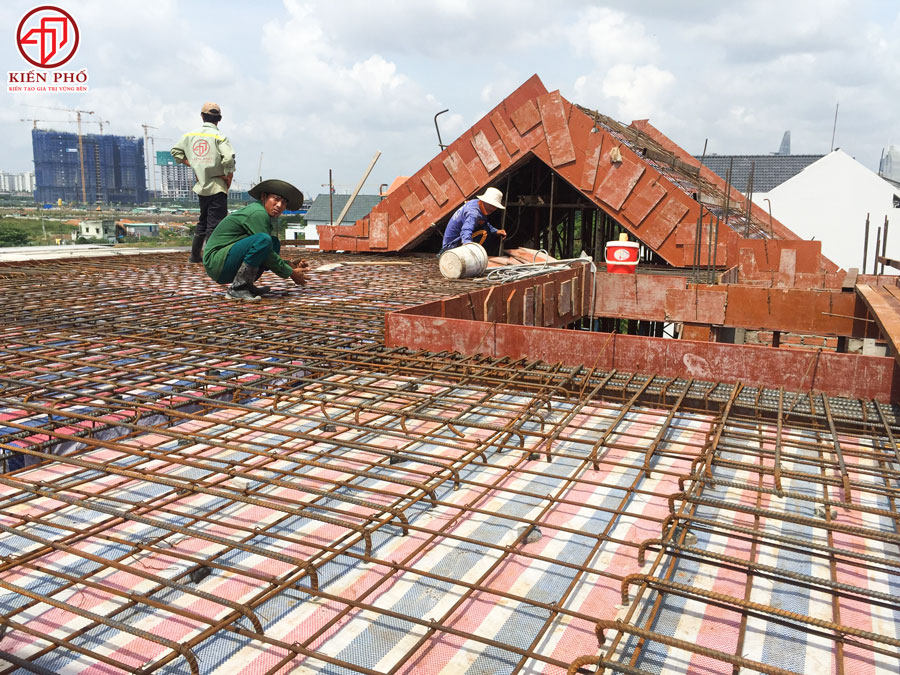 Thi công xây dựng biệt thự tân cổ điển 1 hầm 1 trệt 2 lầu nhà anh Nam ở Quận 2