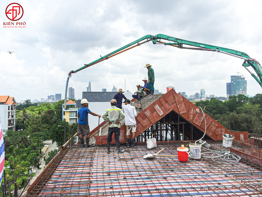 Thi công xây dựng biệt thự tân cổ điển 1 hầm 1 trệt 2 lầu nhà anh Nam ở Quận 2