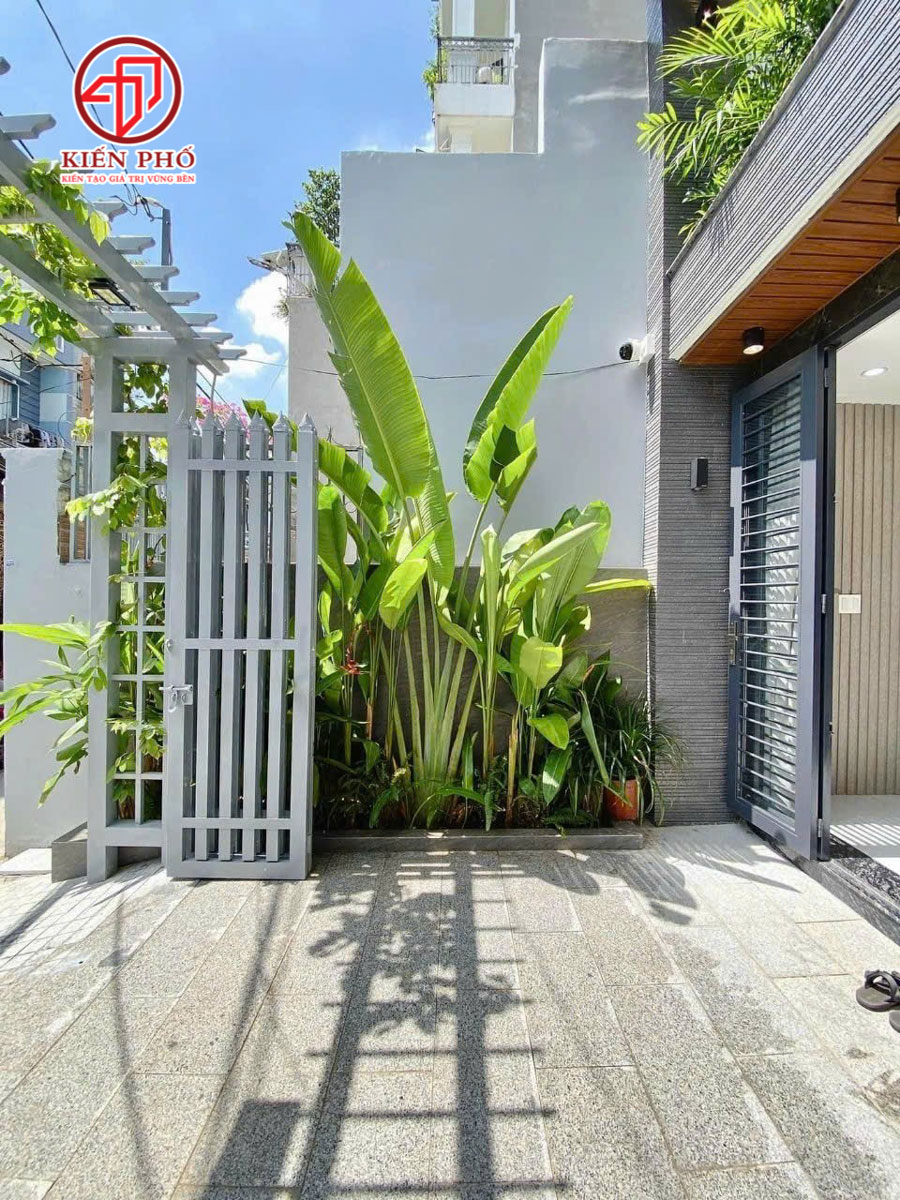 Bàn giao nhà 1 trệt 4 lầu sân thượng cho gia đình anh Tiến ở Quận Tân Bình
