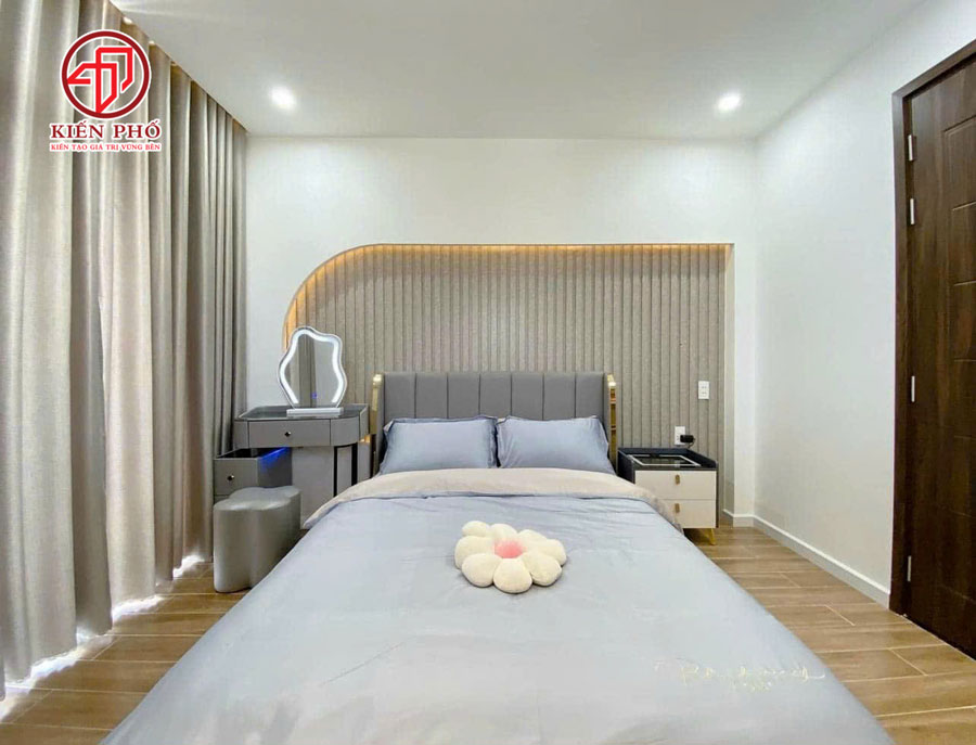 Bàn giao nhà 1 trệt 4 lầu sân thượng cho gia đình anh Tiến ở Quận Tân Bình