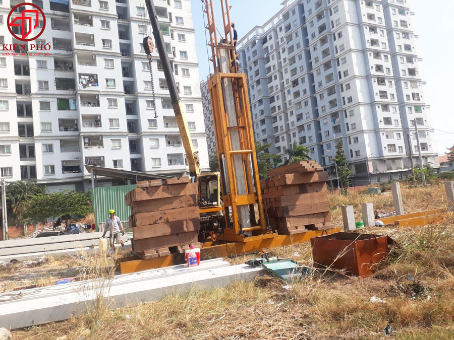 Thi công công trình nhà phố 1 trệt 2 lầu nhà chị Loan