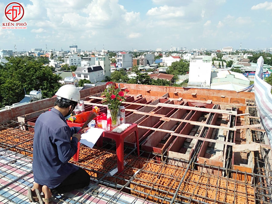 Nghi lễ cúng cất nóc có quan trọng không ?